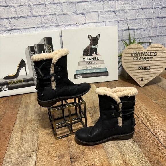 UGG Women's 1007760 Akadia Stout / Black Winter Booties Lace Up Boots Leather 7 - Picture 3 of 11